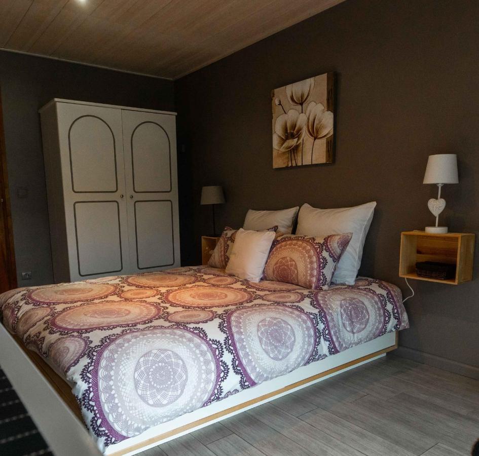 Chambres En Chalet Petit Dejeuner Inclus La Cote d'Arbroz المظهر الخارجي الصورة